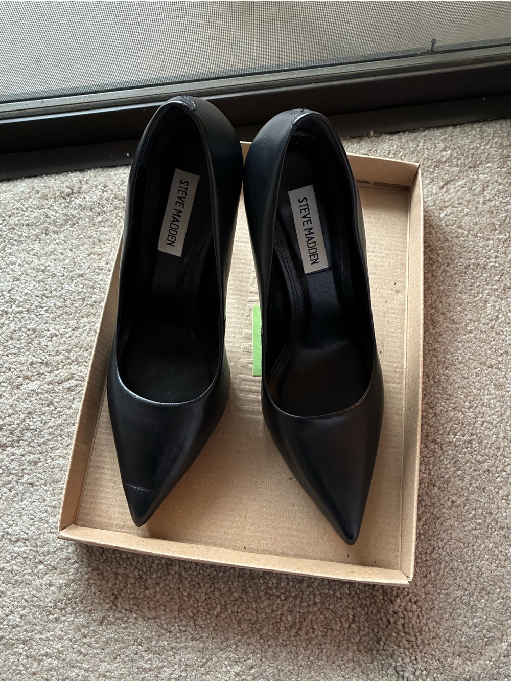Steve Madden Black Pointed Toe Stiletto Pumps